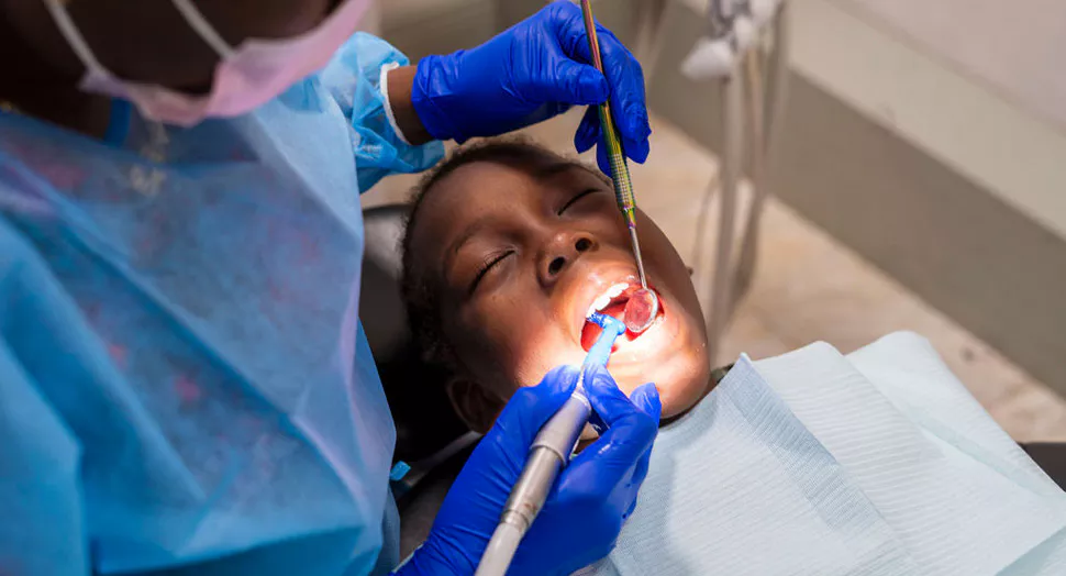 SmileDentalSpa-MeetImg-03